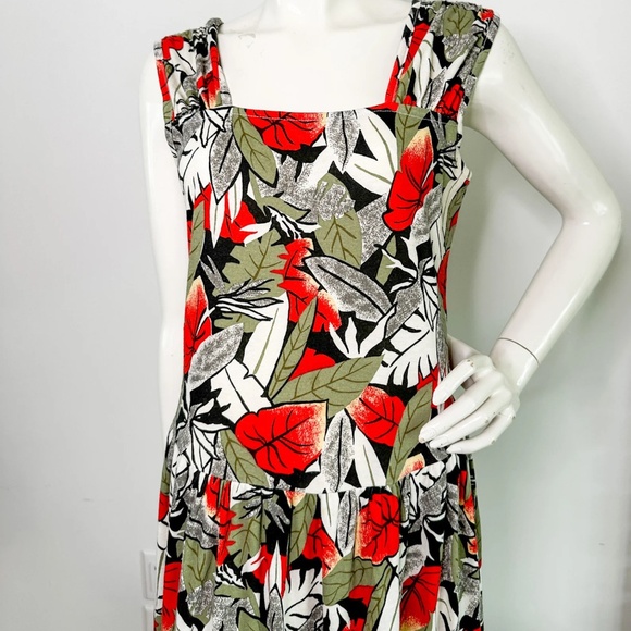 Vintage Jane Singer Floral Dress with Ruche Hip detailing | SIZE SMALL - Picture 8 of 8